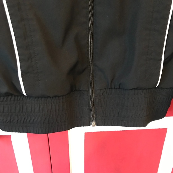 Nike Warm-Up Jacket w/Elastic Cuffs & Hem - Picture 3 of 5